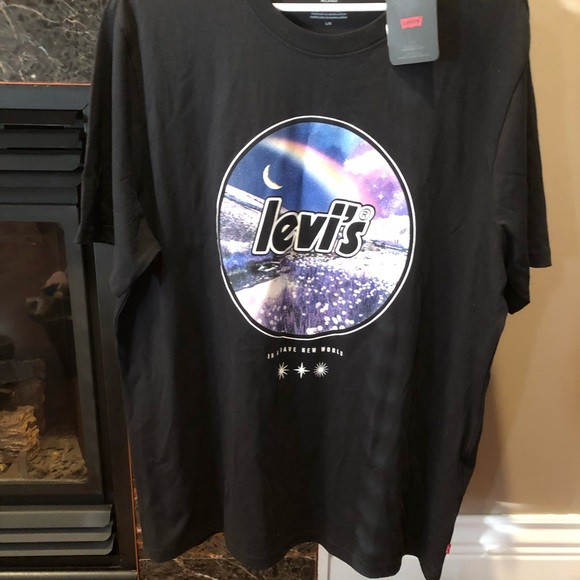 Levi’s size large tee - Picture 4 of 4